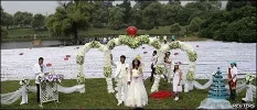 _46173382_dress_reuters.webp _46173382_dress_reuters.webp