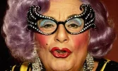 Dame-Edna-Everage-aka-Bar-001.webp